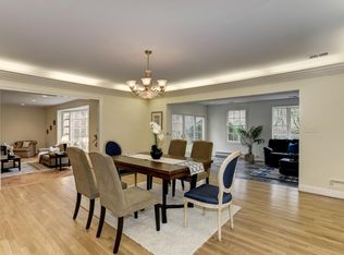 8911 Burdette Rd, Bethesda, MD 20817