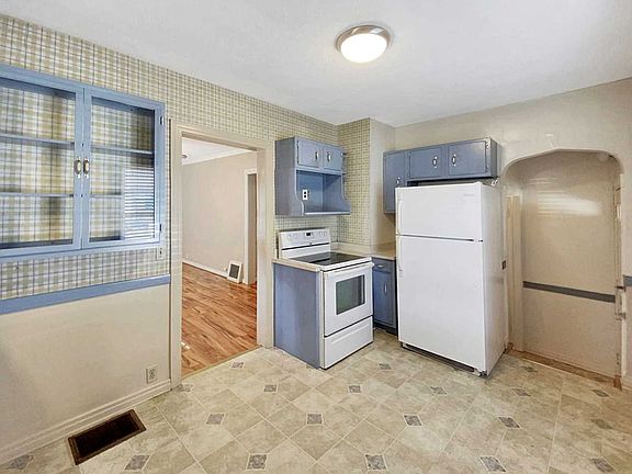 5th image of 2470 N Kentucky Ave