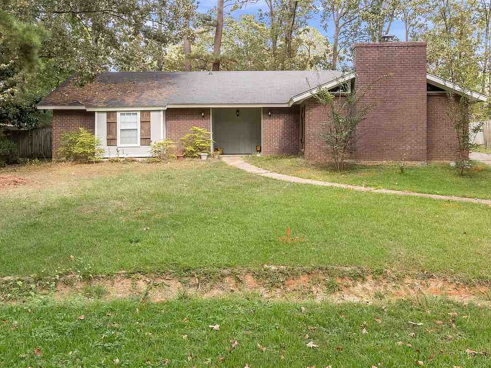 1st image of 245 Bay Park Dr