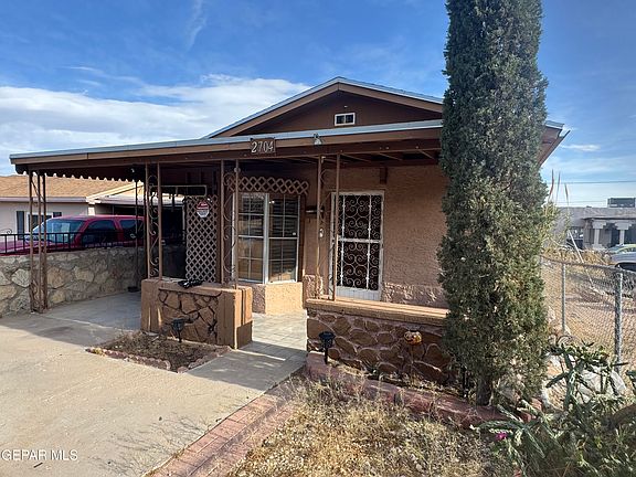2nd image of 2704 Porter Ave