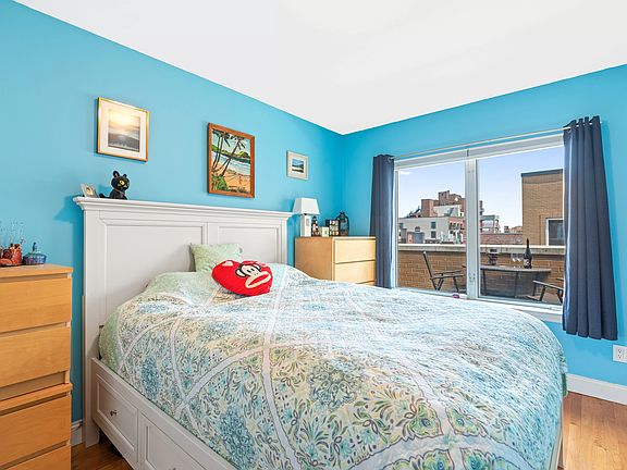 3rd image of 30-94 Crescent St #7-D