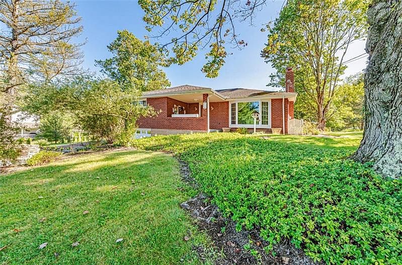 121 Sampson Dr, Apollo, PA 15613 Zillow