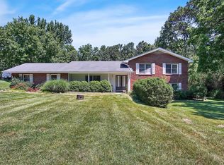 1145 Marsh Ave, Ballwin, MO