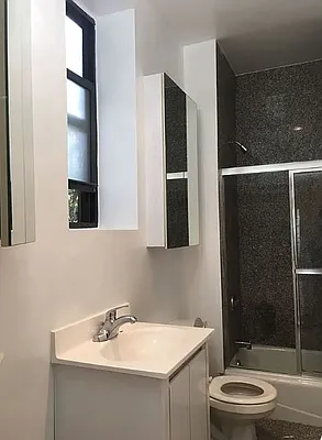 Rented by Mossanen Group | media 17