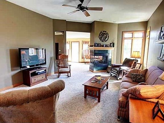 3rd image of 15777 Forest Ln