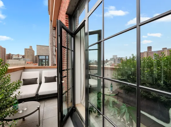 50 Clinton Street image 9 of 20