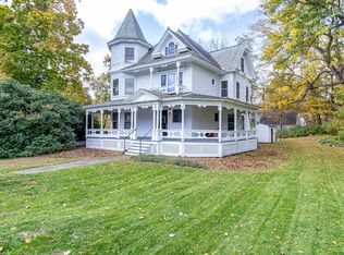2 N Main St, Mont Vernon, NH 03057