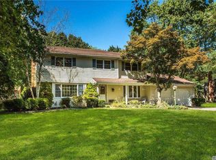 11 Long Hill Rd, Smithtown, NY 11787
