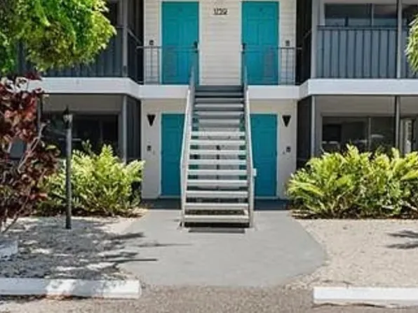 1739 Siesta Dr APT 2, Sarasota, FL 34239