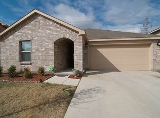 1872 Lynnwood Hills Dr, Fort Worth, TX 76112