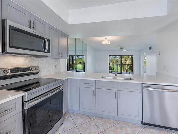 5th image of 7300 Saint Ives WAY #5209