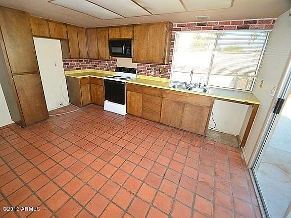3rd image of 15241 N 23rd Dr
