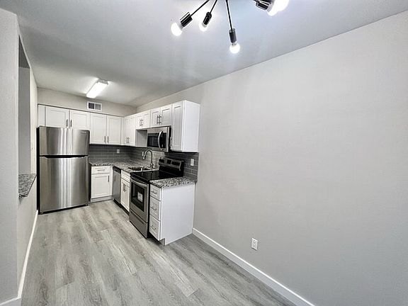 5th image of 2700 Temple Crest Dr #Bfdaf3fcb