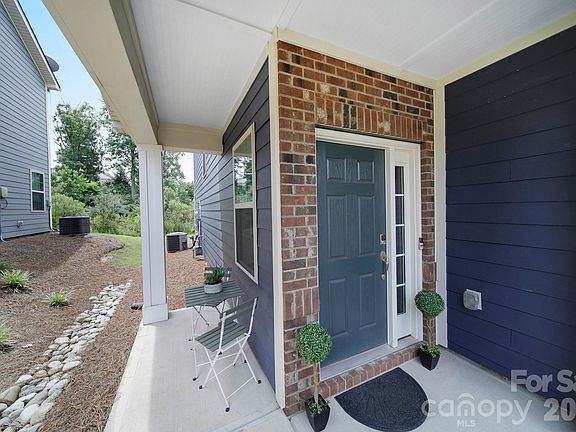 2nd image of 637 Amber Meadows Way