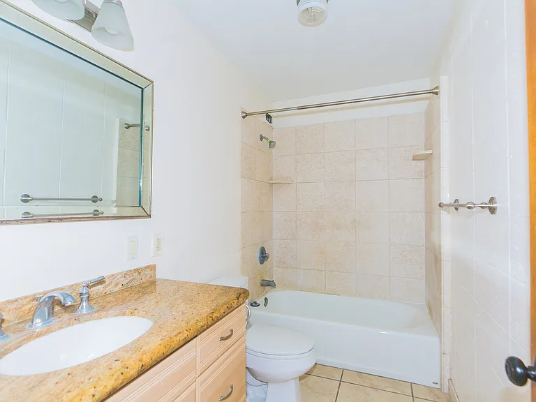 920 Kaheka St #22 — Photo 10