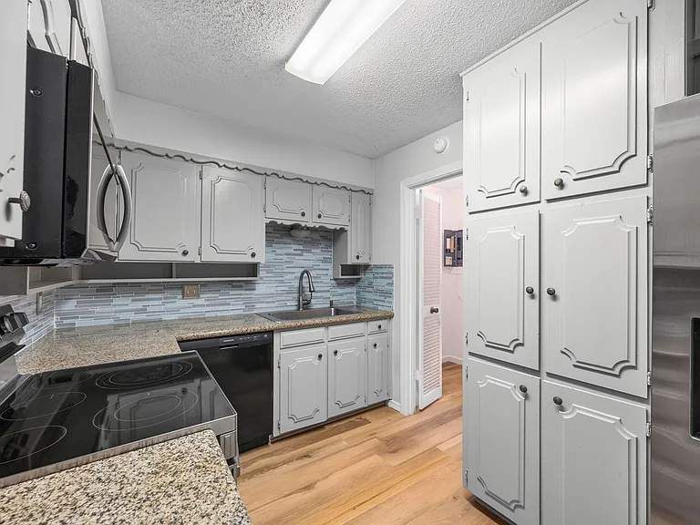 2019 Fleur De Lis Ct — Photo 11