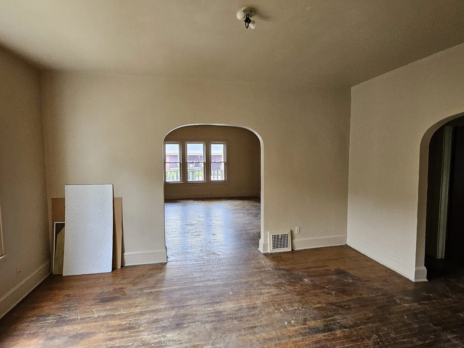 2 bed, 1180 sqft, $799 — Photo 4