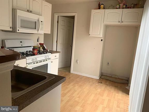 4th image of 316 Delsea Dr