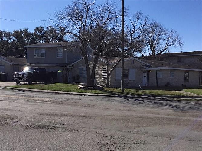 1st image of 1001 Texas Ave APT 2