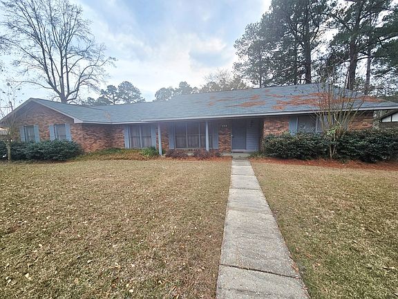 4th image of 103 Foxfire Dr