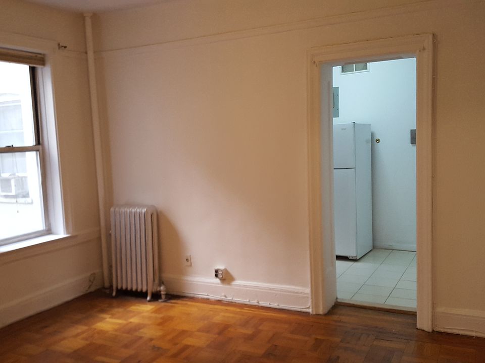 1st image of 3044 32nd St #B3