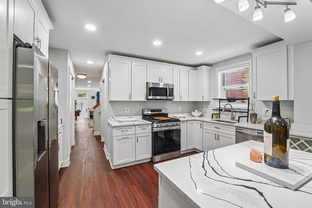 202 E Lafayette Ave, Baltimore, MD, Baltimore