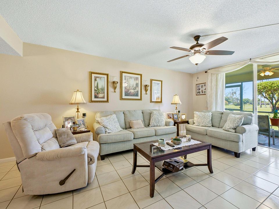 1st image of 6698 10th Avenue N #106