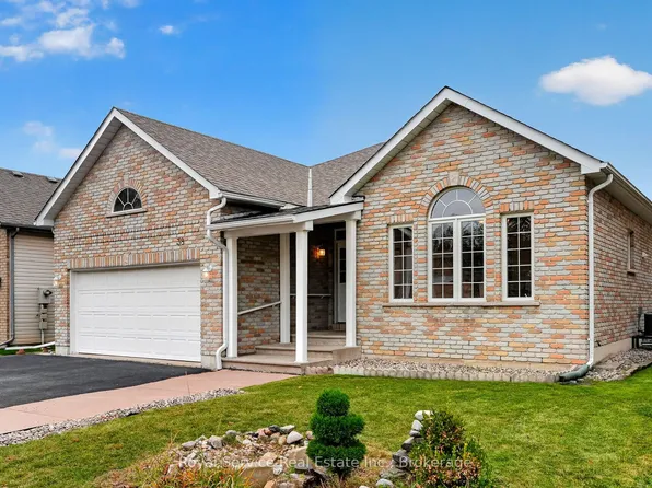 38 Finch Dr, Belleville, ON K8P 5M6