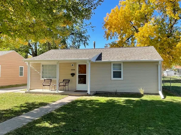 1339 N Colorado Ave, Hastings, NE 68901