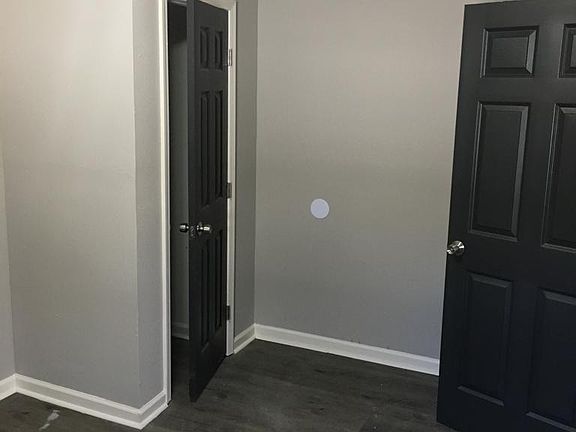 3rd image of 2248 Shasta Ave