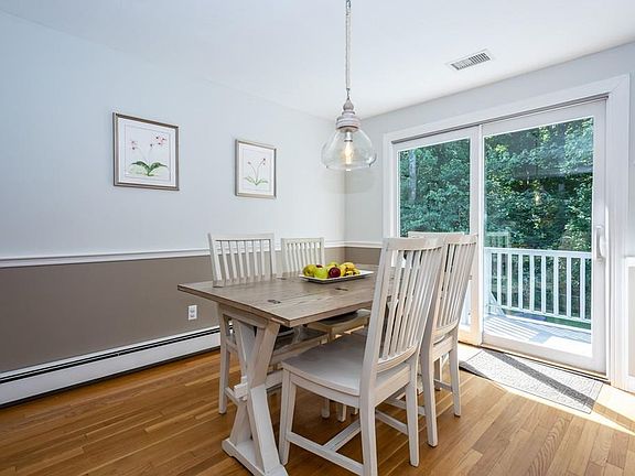 5th image of 71 Newton St