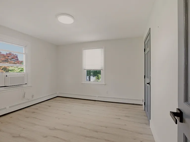 18 Waterman St — Photo 10