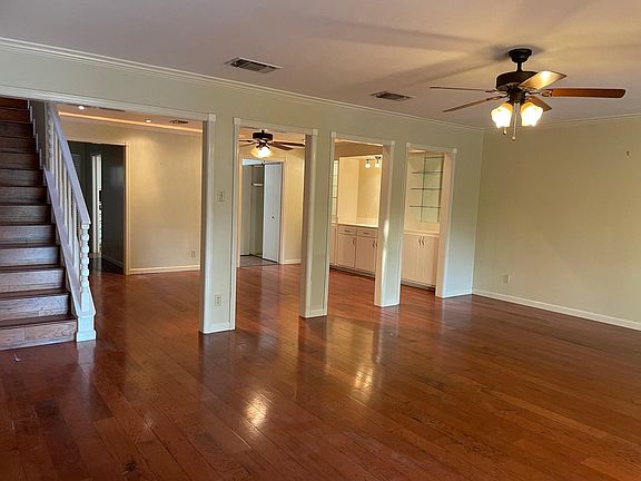5th image of 2418 Lindenwood Dr