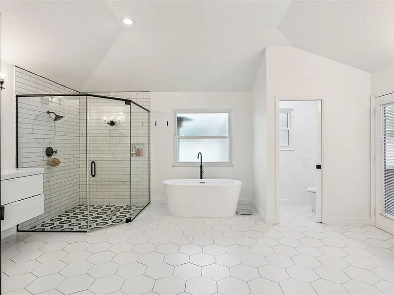2331 Ridgeside Rd — Photo 6