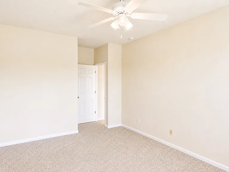 4312 Collinwood Dr — Photo 12