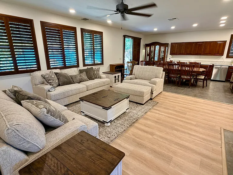 Green Meadow Ct — Photo 11