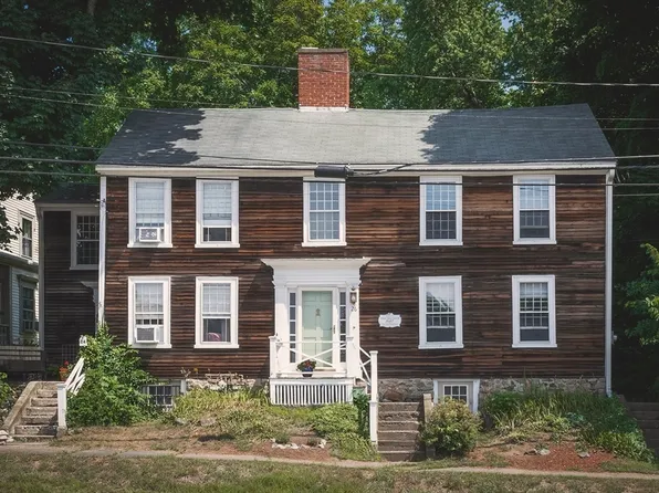 26 East St, Ipswich, MA 01938