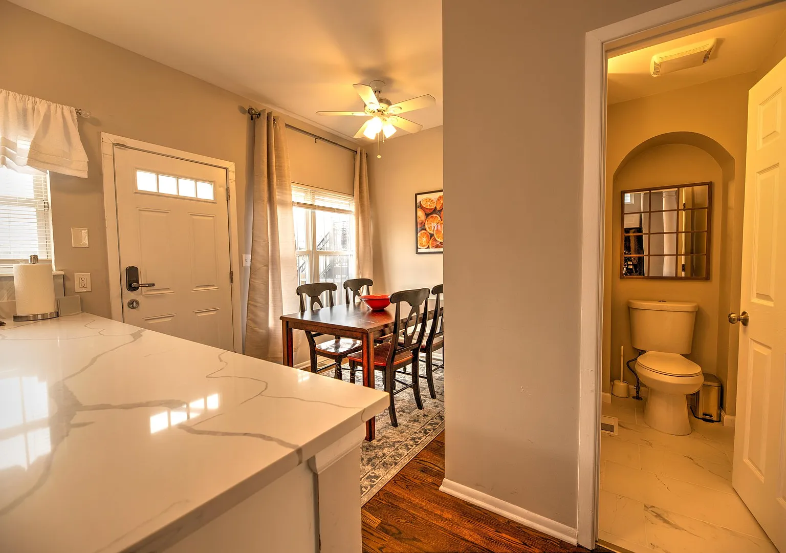 3 bed, 3.5 bath, 1618 sqft, $3,700 — Photo 4