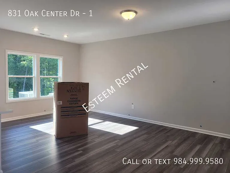 831 Oak Center Dr #1 — Photo 9