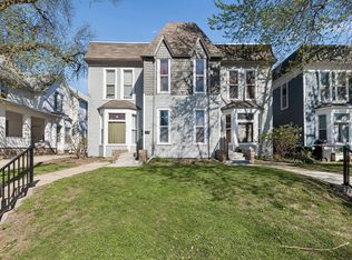 1313 S 32nd St APT 3, Omaha, NE 68105