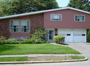 60 Esty Farm Rd, Newton, MA 02459