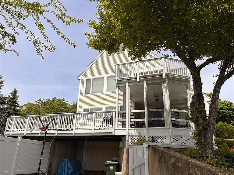 66 Vincent Dr #66 — Photo 25