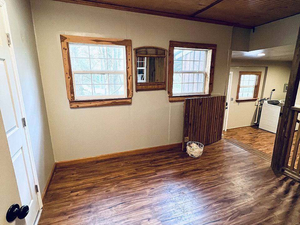 37th image of 233 Taylor Lake Rd