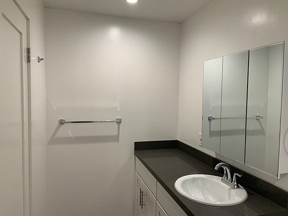 5th image of 4999 Sterling Ct #P