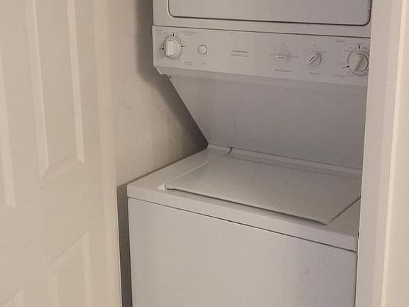 5th image of 414 Water St Unit 1807