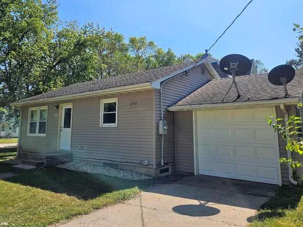 302 Ash Ave W, Swea City, IA 50590