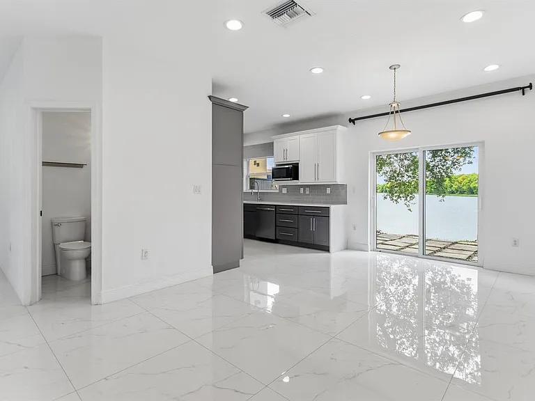 5056 SW 141st Ave #1 — Photo 43