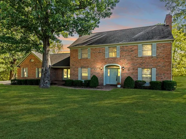 706 University Cir, Madisonville, KY 42431