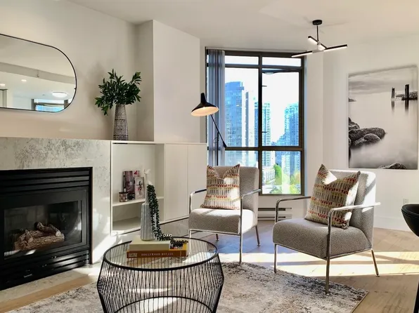 867 Hamilton St #1003, Vancouver, BC V6B 6B7
