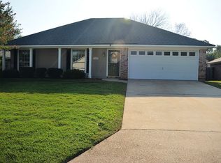 5127 Heatherton Dr, Bossier City, LA 71111